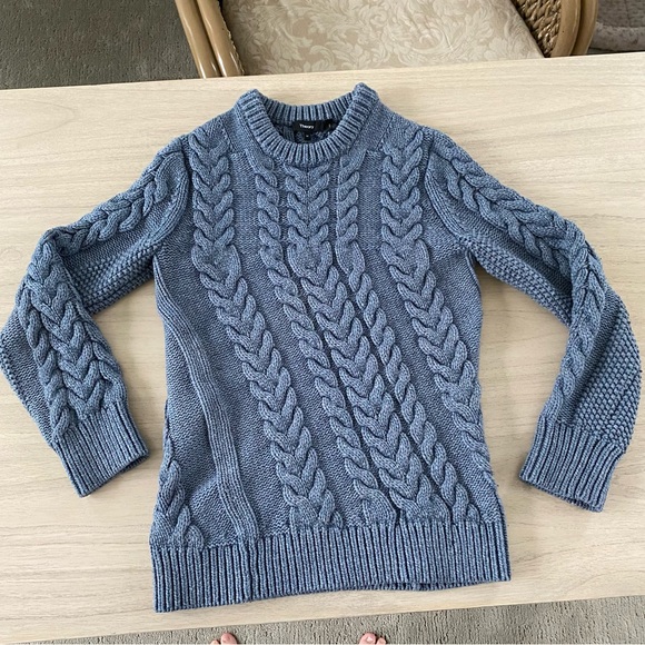 THEORY Twisting Cable Blue Wool-Blend Sweater - Picture 2 of 8
